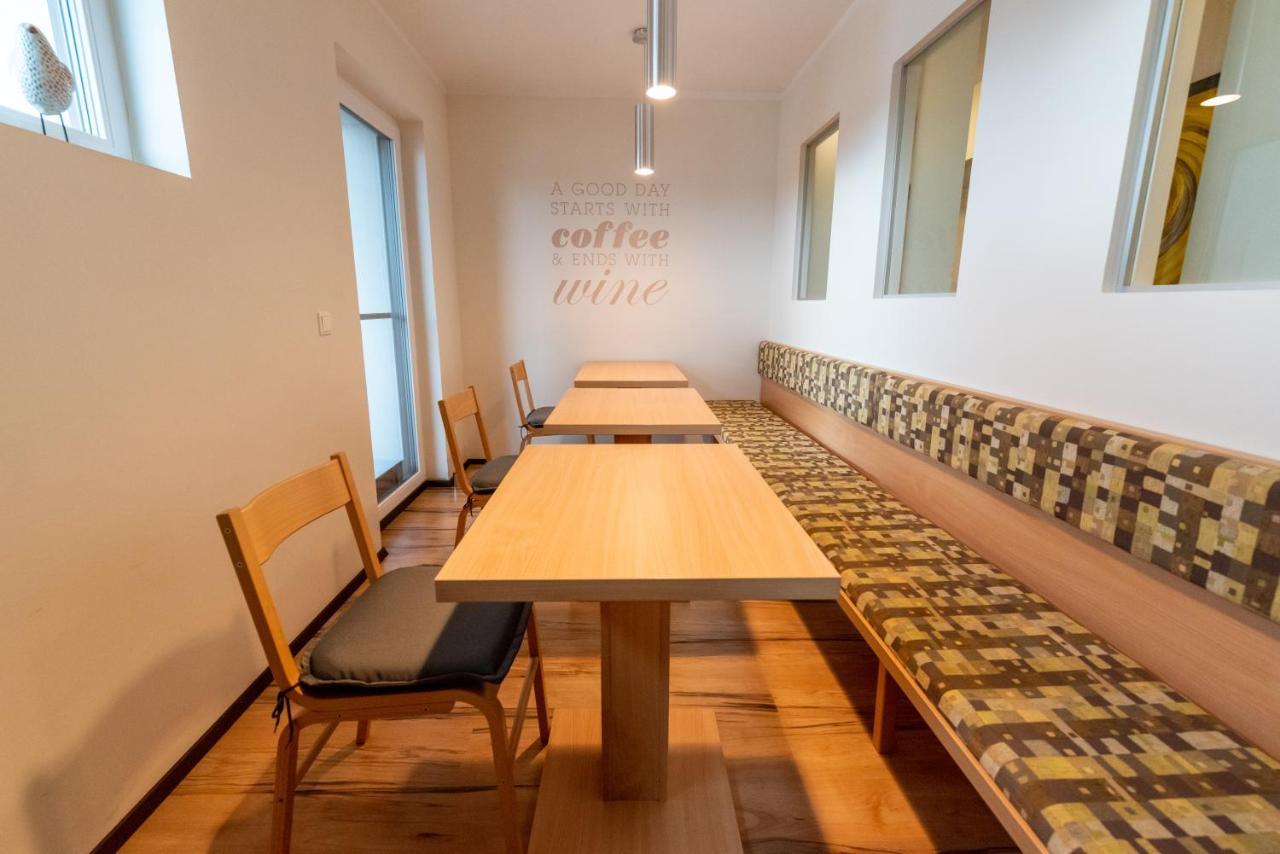 Gaestehaus Moser Mönchhof Екстериор снимка